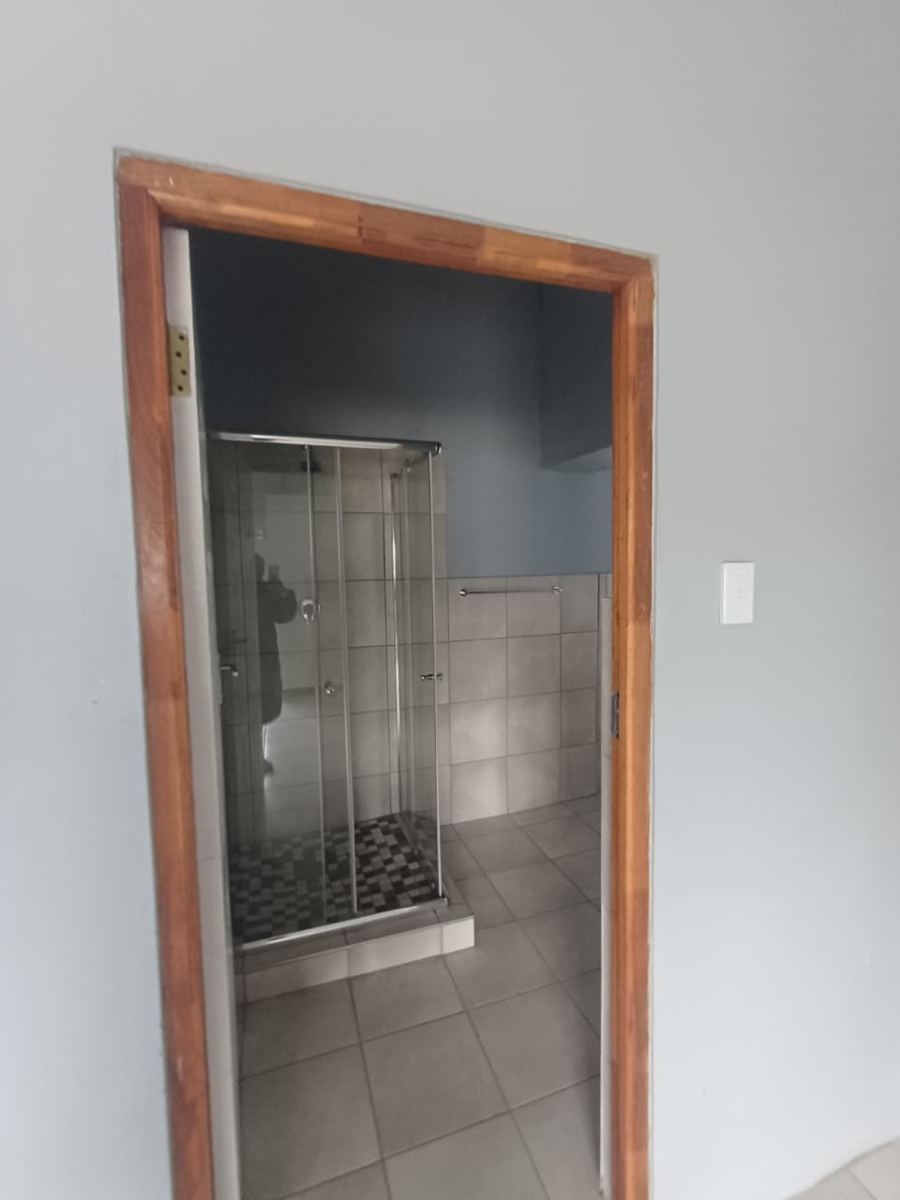 To Let 1 Bedroom Property for Rent in Queenstown Central Eastern Cape